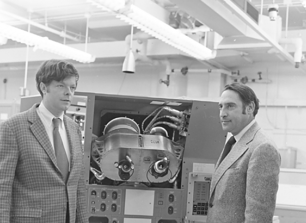 Donald Fraser Donald Fraser and Phil Felleman with the Apollo Primary Guidance, Navigation, and Control System Simulator
