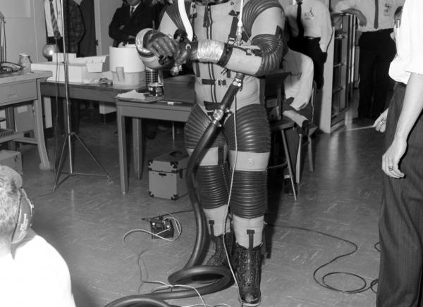 Apollo Pressure Spacesuit Tests Apollo Pressure Spacesuit Tests