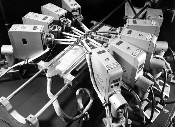 Raytheon Automatic Weld Machines Raytheon Automatic Weld Machines