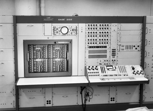 IL7 Analog Computer Room IL7 Analog Computer Room
