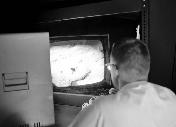 Lunar Landing TV Simulation