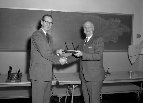 Ralph Ragan Presenting Lewis Levson with the 3% Cost Reduction Award