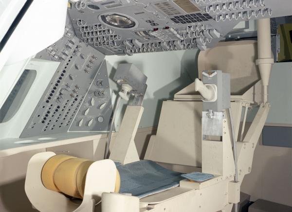 Apollo Block II Command Module Simulation