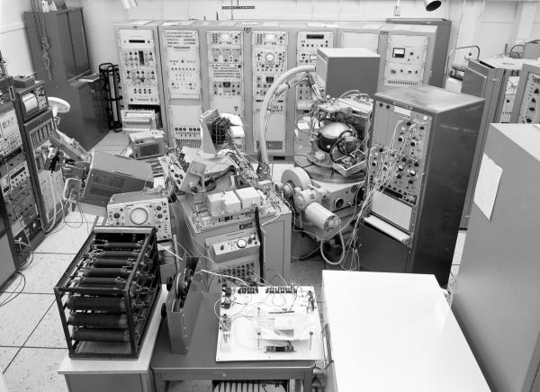 Apollo Ascent Battery Transient Test in Lab