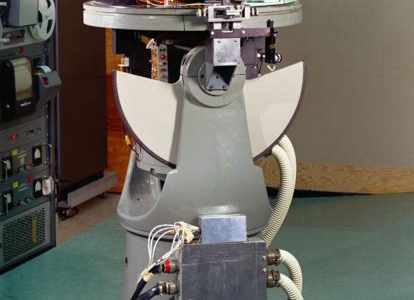 Strapdown Inertial Reference Unit (SIRU)