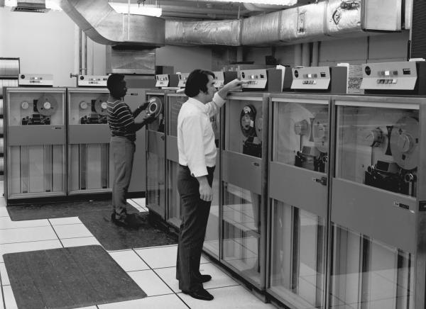 MIT Lab Engineers Using the Hybrid Simulation Computers