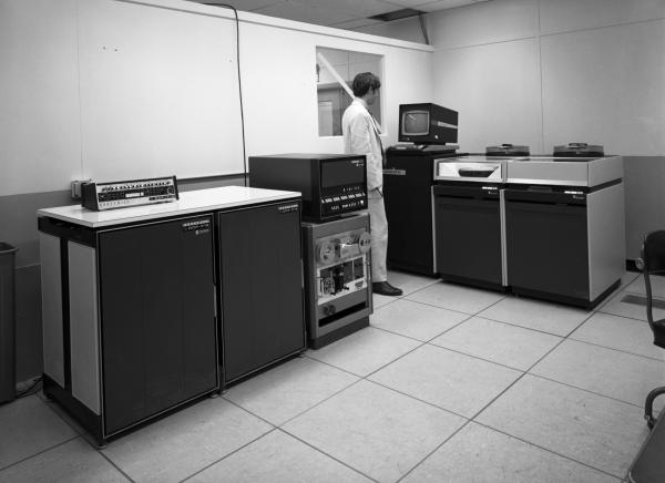 MIT Lab Analog Computers