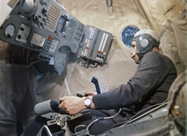 Russian Film Of Meeting In Space: Soyuz