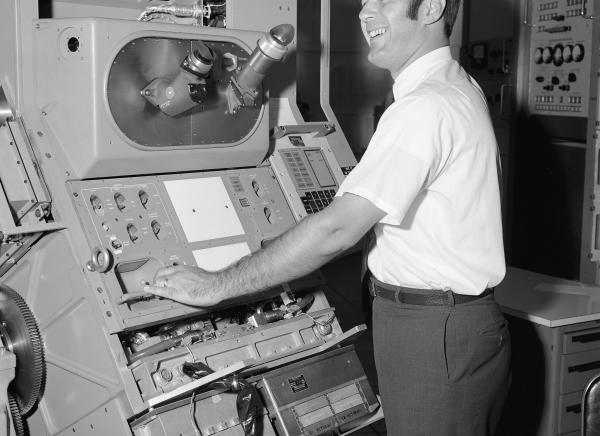 Optics Design and Test Personnel at Apollo Simulator and Jim Hand