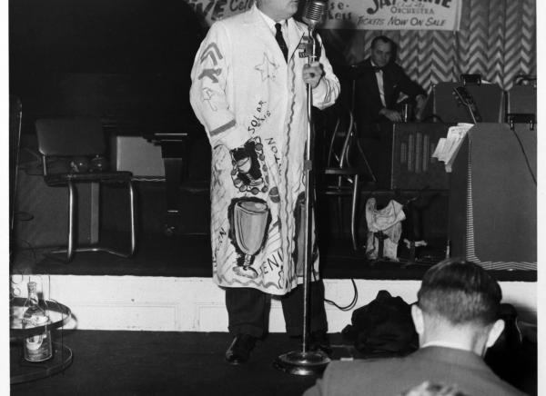 Draper Addresses Party Group