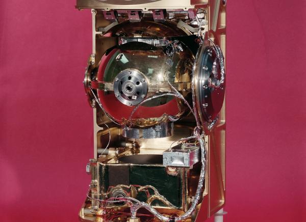 TGE Thermal Model Lunar Traverse Gravimeter