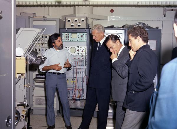 Visit Of Maurice Couve de Murville To Draper Lab 7