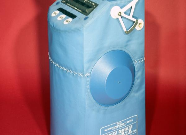 Lunar Traverse Gravimeter