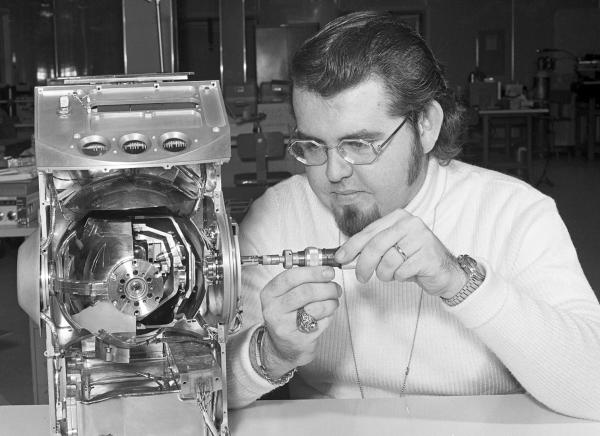Lunar Traverse Gravimeter With Chris Dafnoulelis